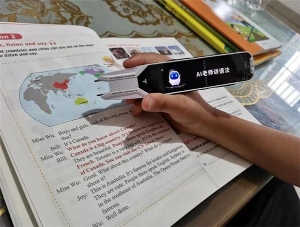 开学必备好物清单：为什么阿尔法蛋AI词典笔次次上榜？